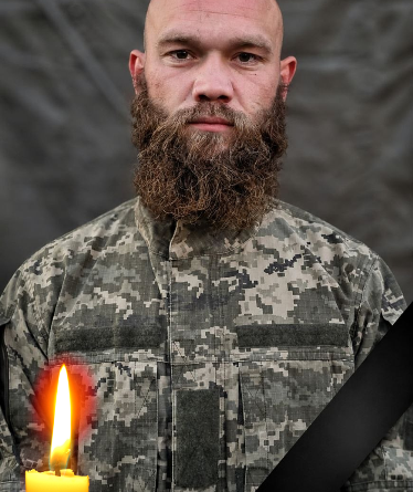 Не встигла Городнянська громада оговтатися від однієї болючої втрати, як знову зі сльозами на очах проводжатиме в останню путь свого Захисника…